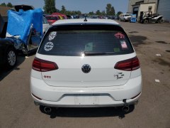 Volkswagen Golf GTI 2021 4