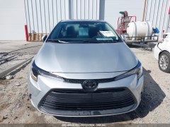 Toyota Corolla LE 2024 1