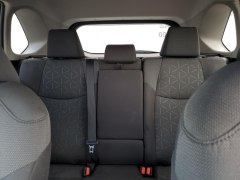 Toyota RAV4 XLE 2021 10