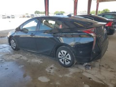 Toyota Prius LE 2018 5