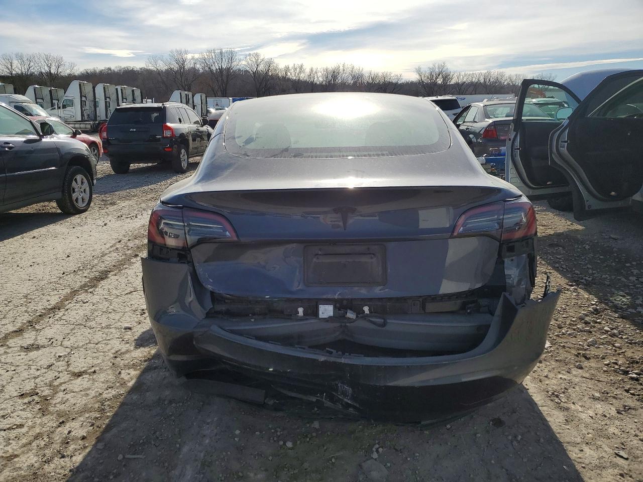 Tesla Model 3 2023 5