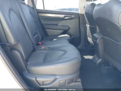 Toyota Highlander Limited 2021 12