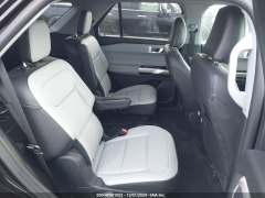 Ford Explorer XLT 2021 9
