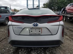 Toyota Prius Prime LE 2021 4