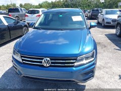 Volkswagen Tiguan SE 2018 1