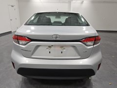 Toyota Corolla LE 2023 4