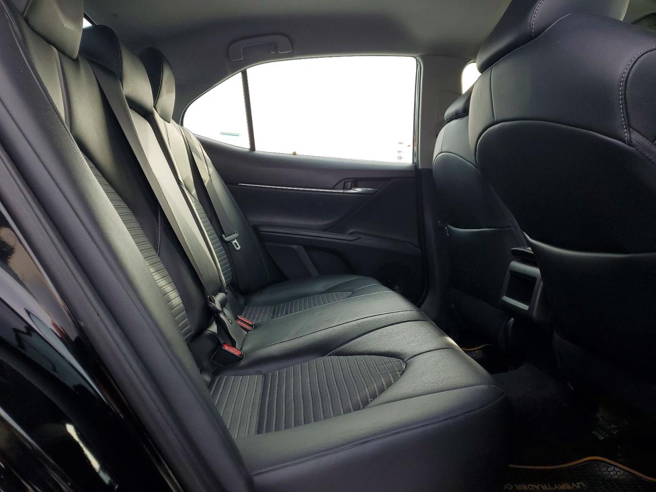 Toyota Camry SE 2022 9