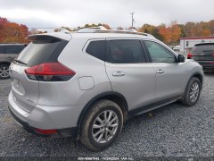 Nissan Rogue SV 2020 4