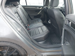 Volkswagen Golf R 2019 11
