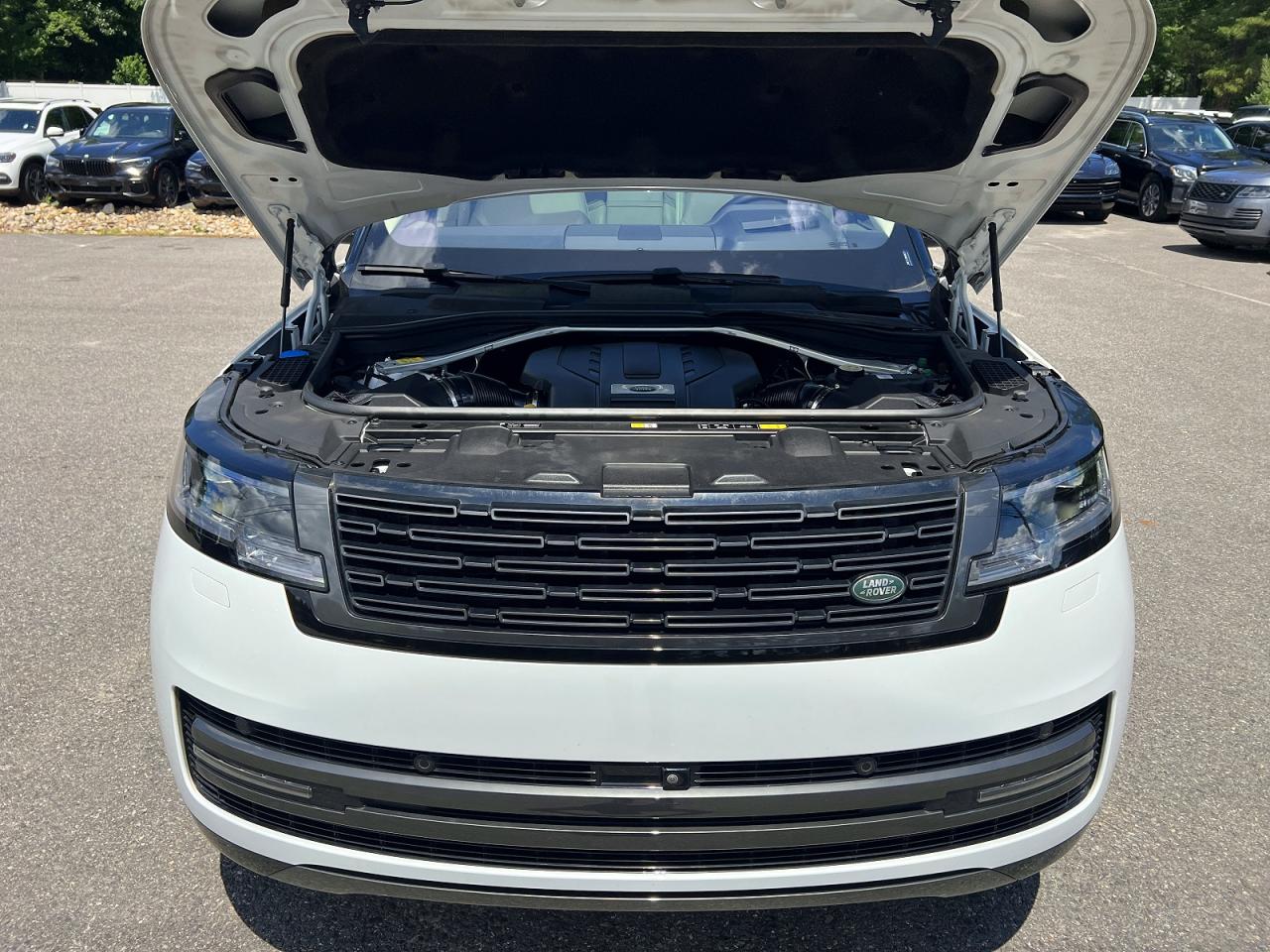 Land Rover Range Rover SE 2023 7