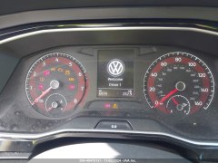 Volkswagen Jetta SE 2019 6