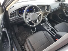 Volkswagen Jetta SE 2023 7