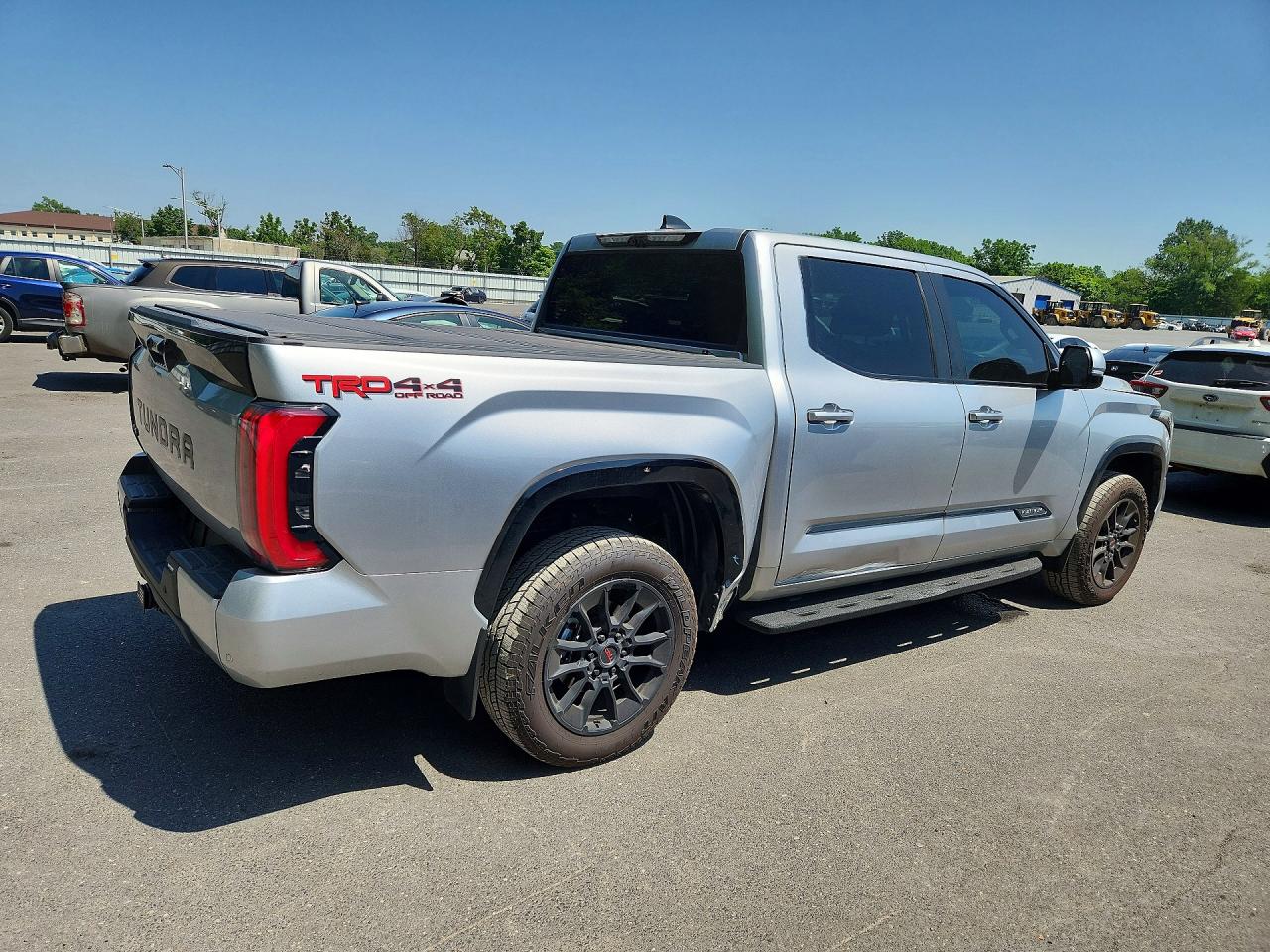 Toyota Tundra Platinum 2024 2