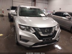 Nissan Rogue SV 2020 1