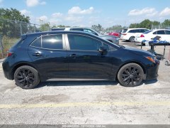 Toyota Corolla SE 2022 8