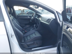 Volkswagen Golf R 2017 8