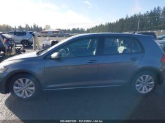 Volkswagen Golf SE 2021 3