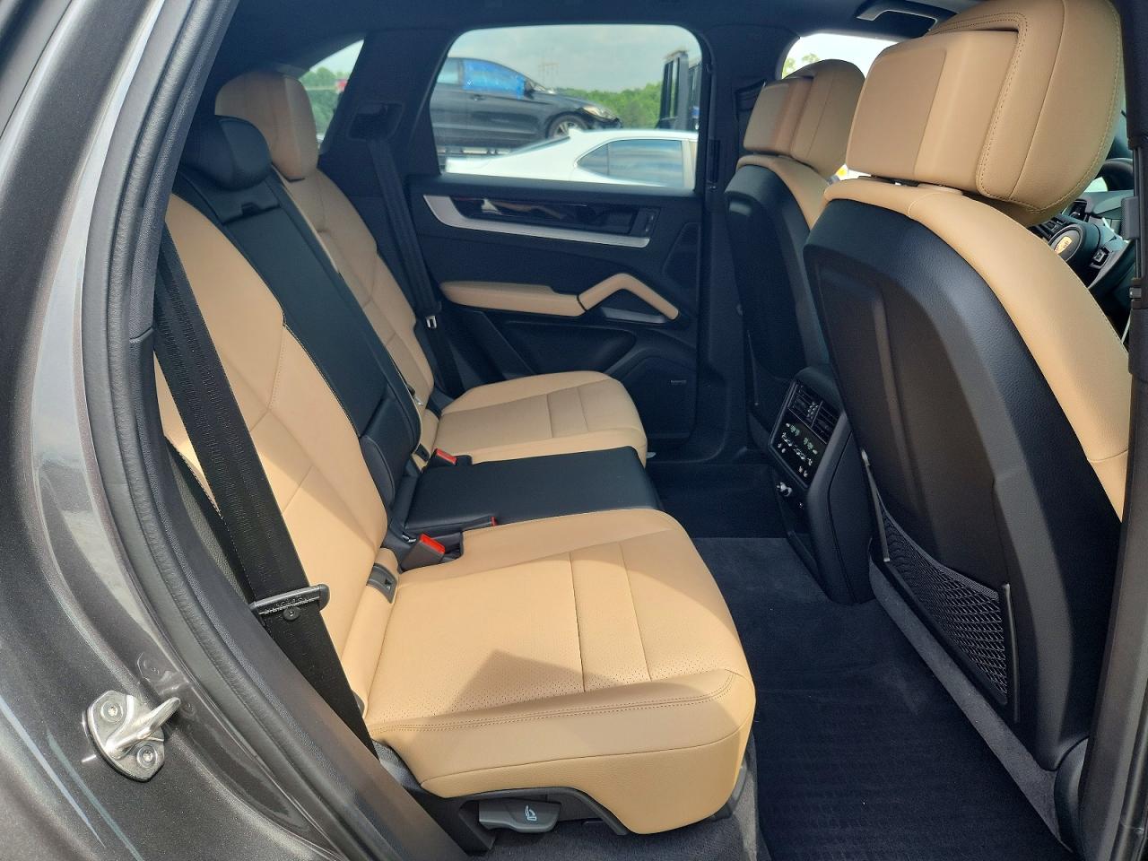 Porsche Cayenne 2026 10