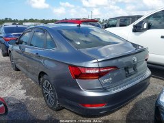 Volkswagen Jetta SE 2019 3