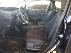 Toyota Prius LE 2018 6