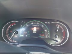 Toyota RAV4 XLE 2024 10