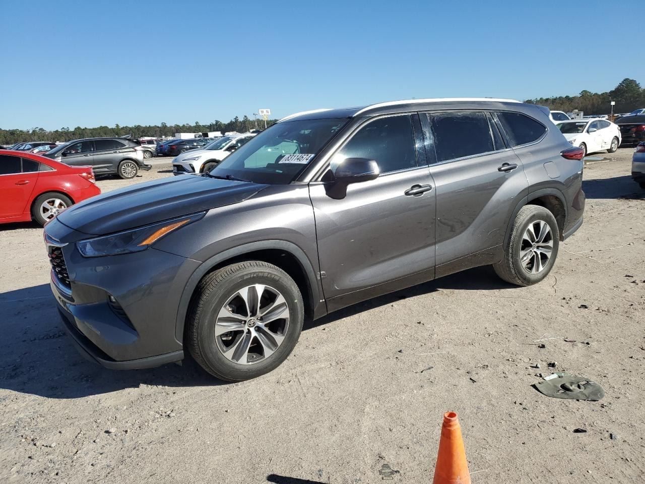 Toyota Highlander XLE 2022 0 Toyota Highlander XLE 2022 0