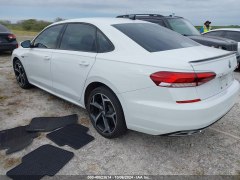 Volkswagen Passat SE 2020 3