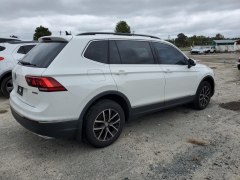 Volkswagen Tiguan SE 2021 3