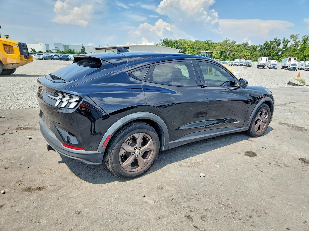 Ford Mustang Mach-E Select 2023 2