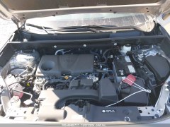 Toyota RAV4 XLE 2024 14