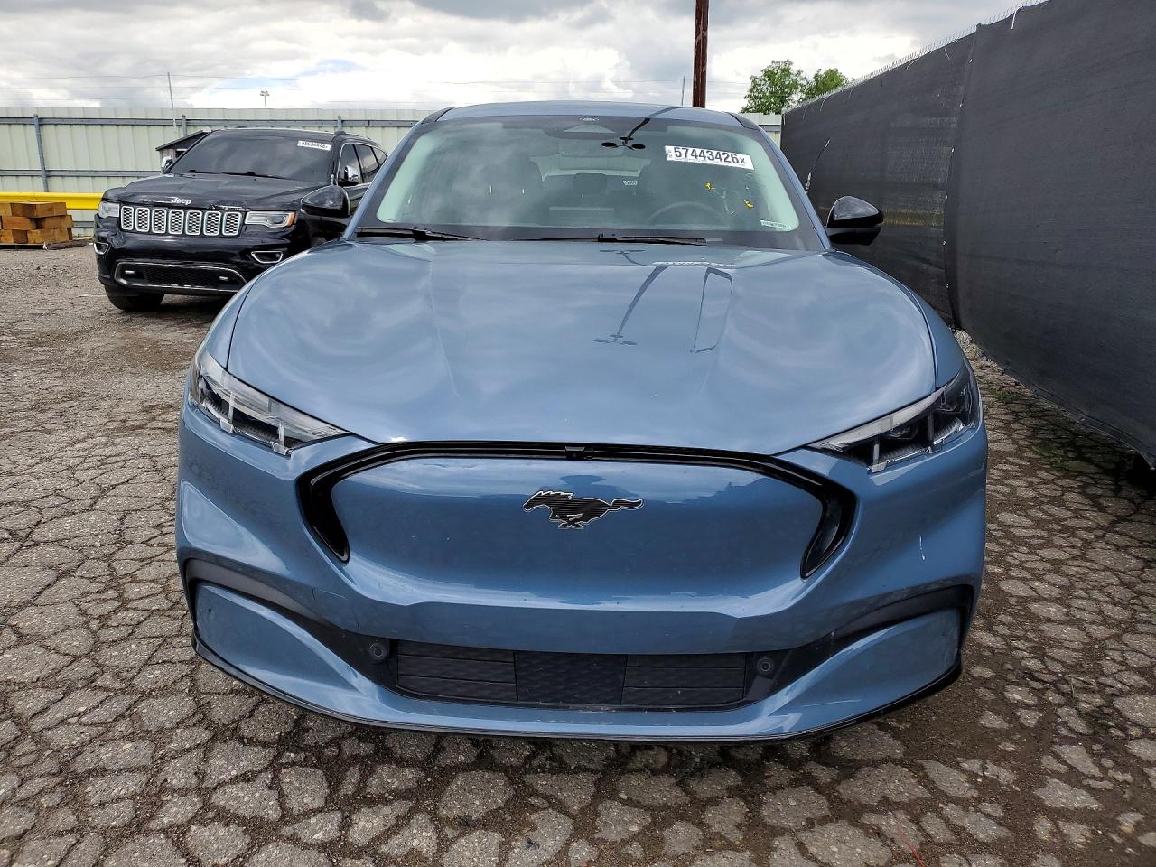 Ford Mustang Mach-E Premium 2024 4