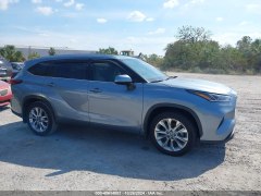 Toyota Highlander Limited 2023 7