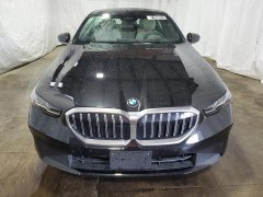 BMW 530i xDrive 2024 1