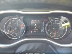 Jeep Cherokee Latitude Plus 2018 11