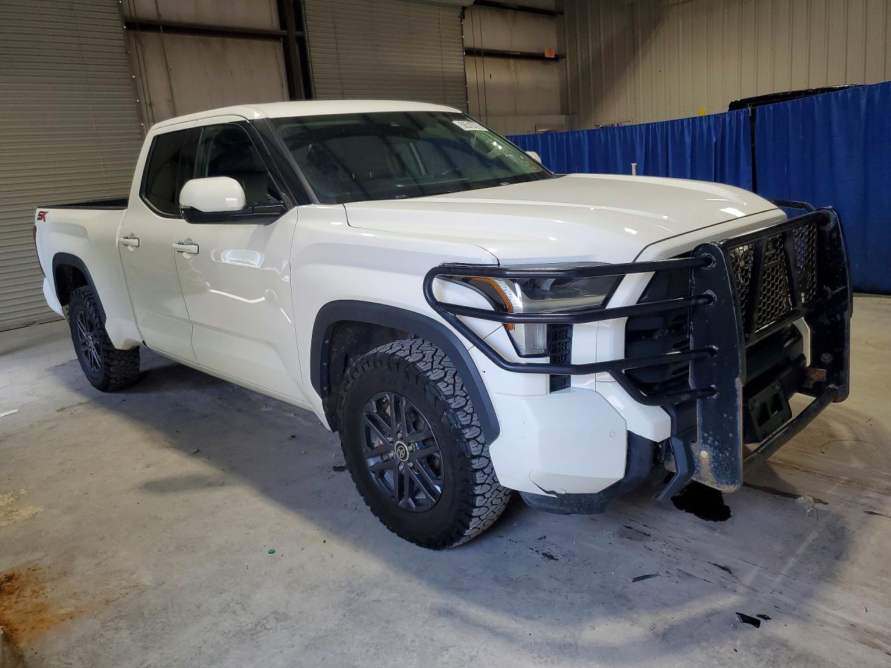 Toyota Tundra Sr5 2023 3