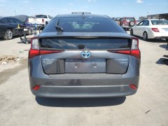 Toyota Prius Limited 2019 4