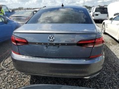 Volkswagen Passat SEL 2022 4