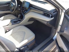 Toyota Camry SE 2024 7