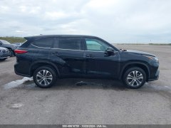 Toyota Highlander XLE 2023 10