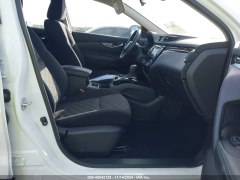 Nissan Rogue Sport SV 2022 5