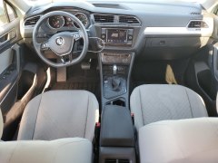 Volkswagen Tiguan S 2019 7