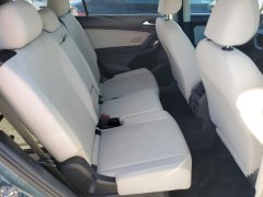 Volkswagen Tiguan S 2019 10