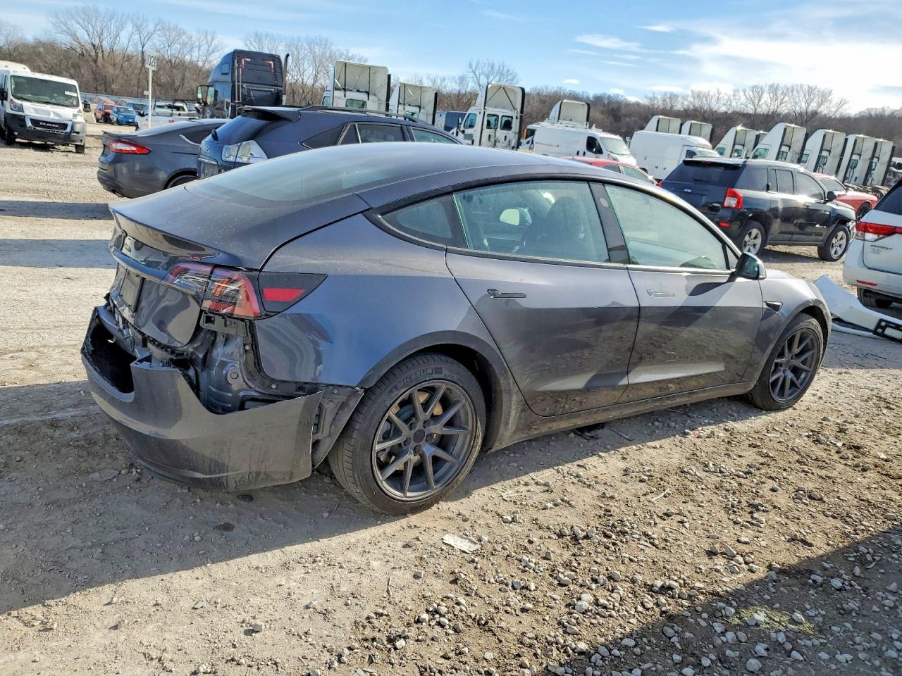 Tesla Model 3 2023 2