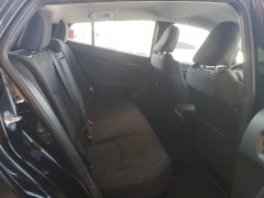Toyota Prius LE 2018 9