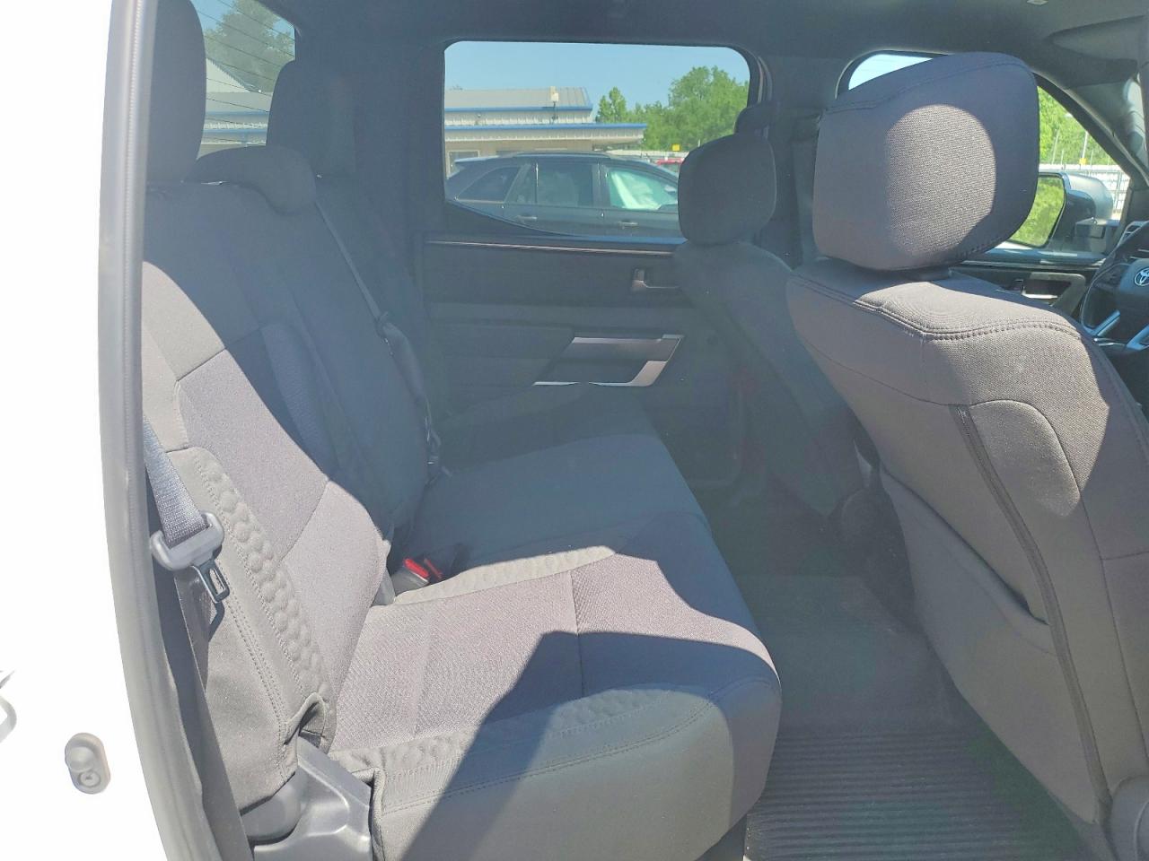 Toyota Tundra Sr5 2026 9