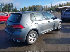 Volkswagen Golf SE 2021 5