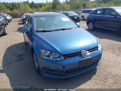 Volkswagen Golf SE 2017 1