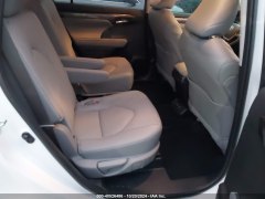Toyota Highlander Platinum 2024 13
