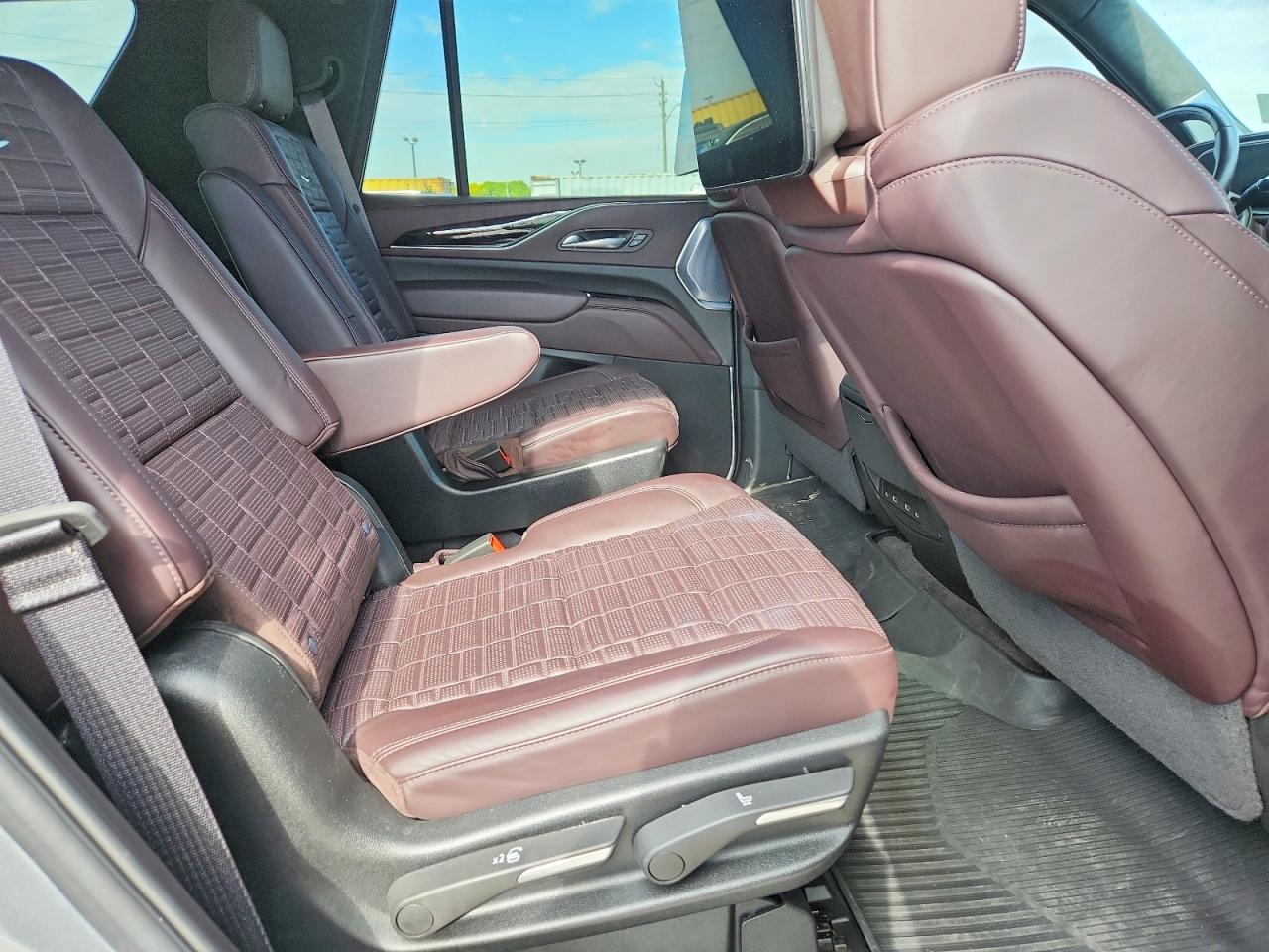 Cadillac Escalade Sport 2024 10