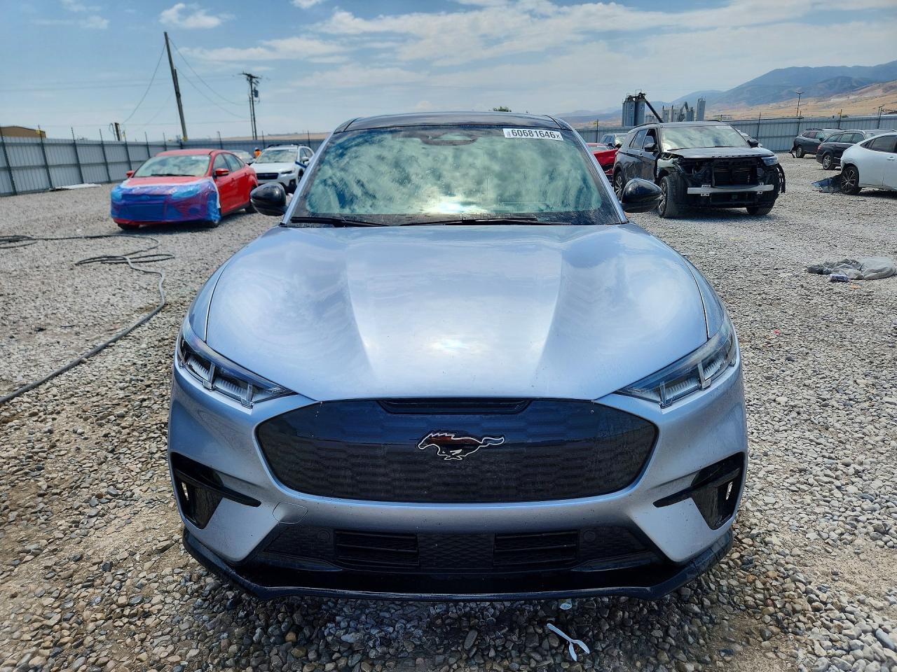 Ford Mustang Mach-E GT 2022 4